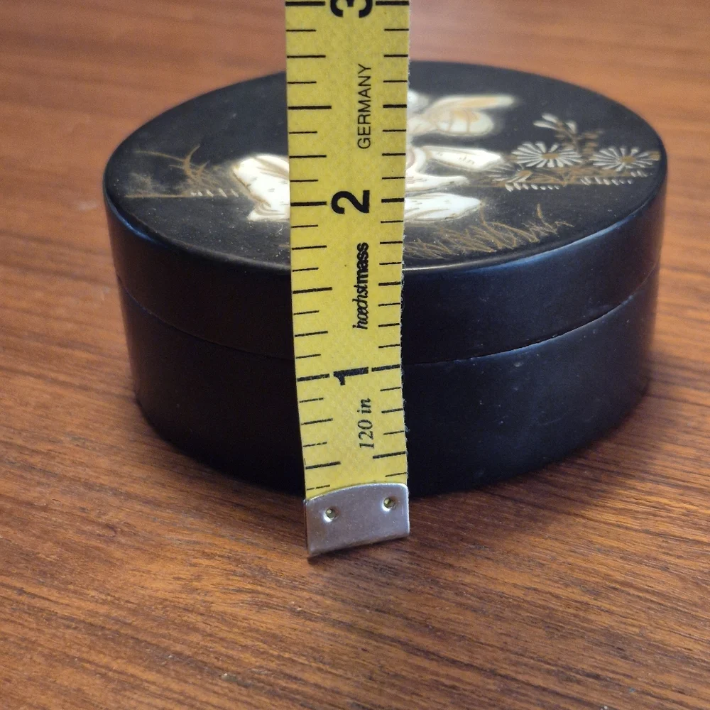 Mother Of Pearl Vintage Small Asian Trinket Box